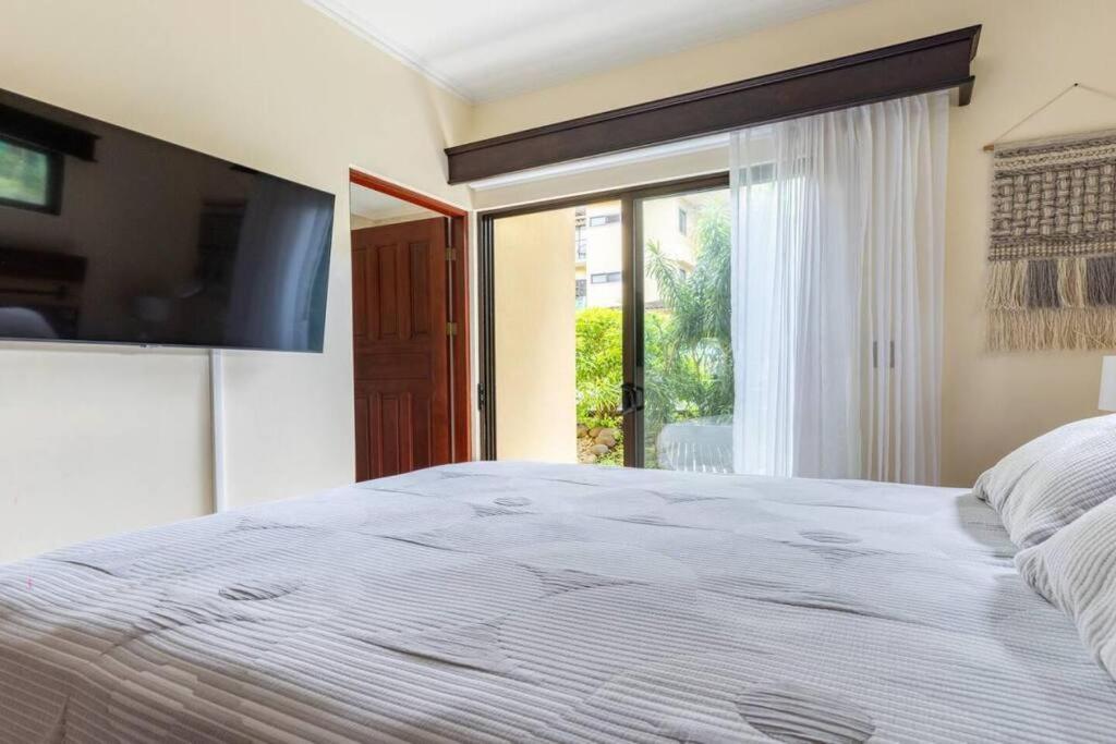 The Oaks Tamarindo Pool Front Condominiums Fast Wifi Exterior photo