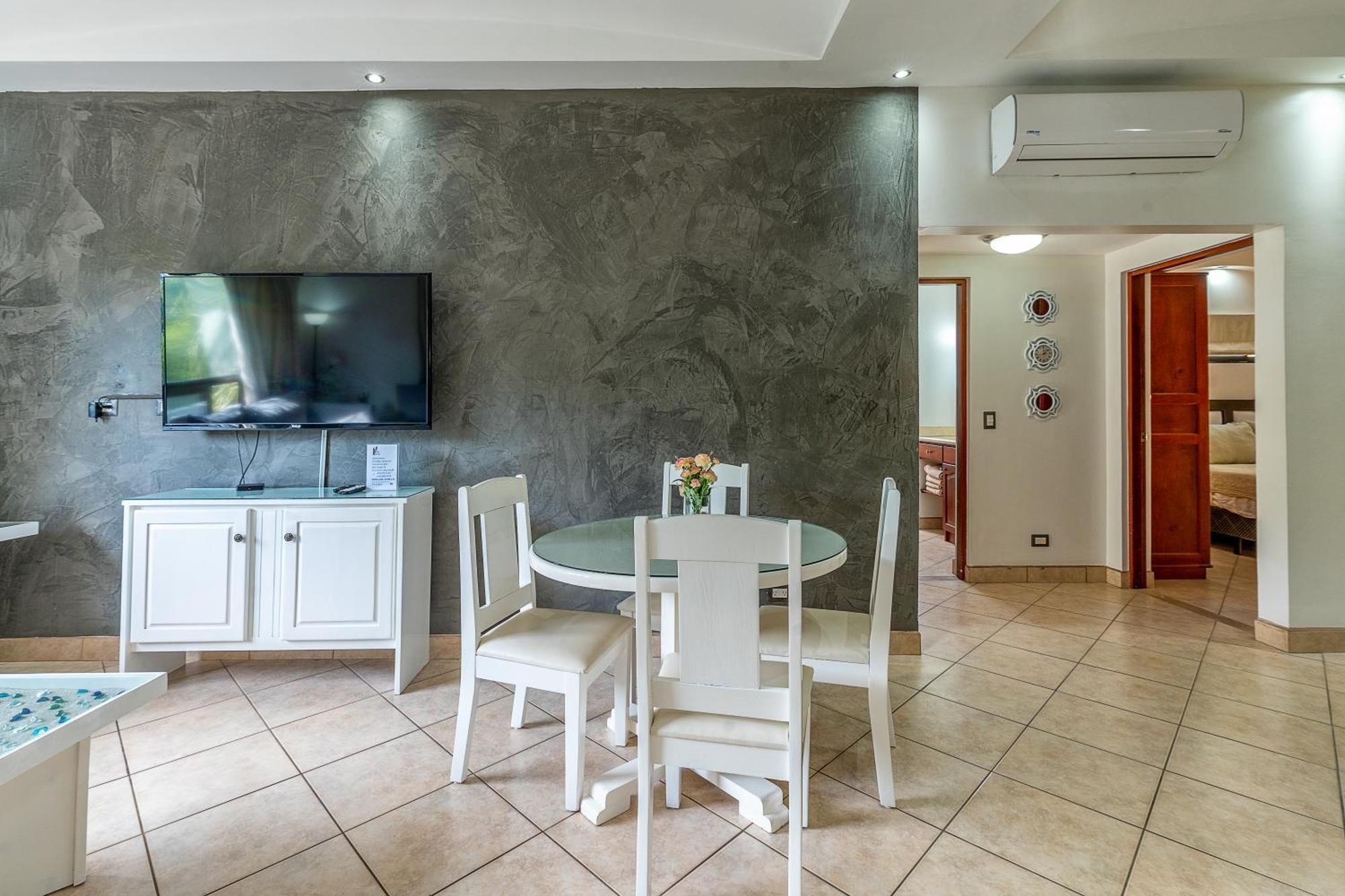 The Oaks Tamarindo Pool Front Condominiums Fast Wifi Exterior photo